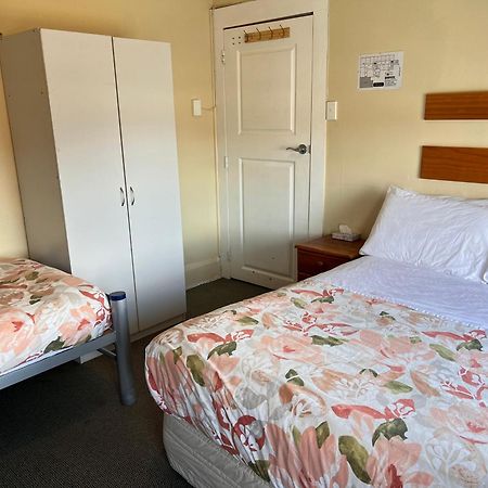 Golden Cross Hotel Waihi Exterior photo