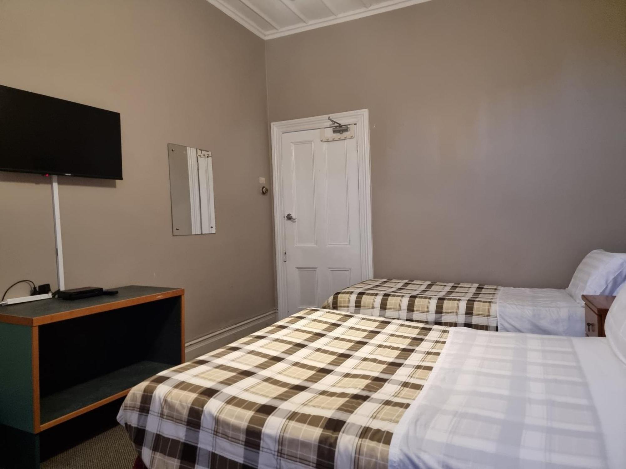 Golden Cross Hotel Waihi Exterior photo