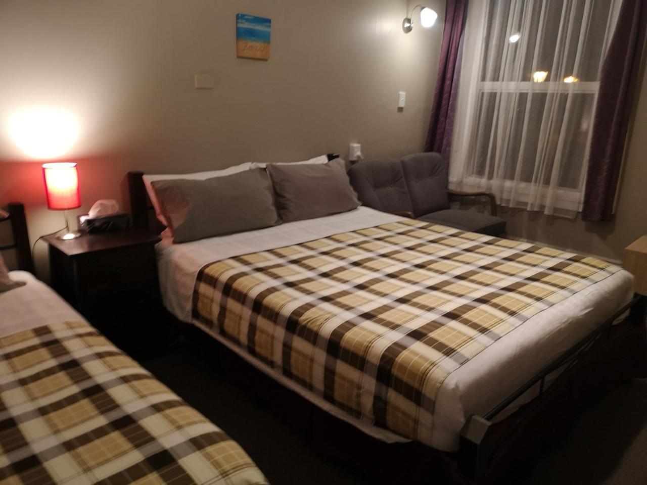 Golden Cross Hotel Waihi Exterior photo